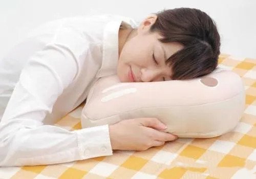 睡姿不正確會(huì)對脊柱側(cè)彎產(chǎn)生影響嗎？